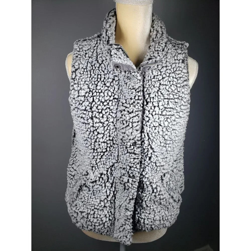 T S By Thread & Supply Sherpa Vest Women's Size S.